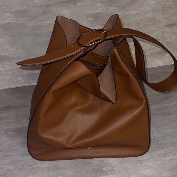 Banana Republic- Large Brown Vegan Leather Shoulder Bag - Picture 6 of 13